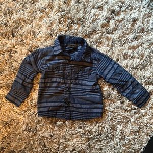 DKNY Button down long sleeve shirt